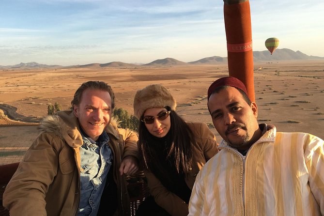 1-Hour VIP Morning Hot Air Balloon Flight from Marrakech with Breakfast - Boarding a private compartment in a shared balloon