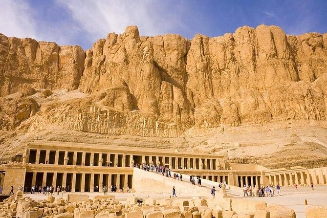 2 Days Trip to Luxor with Air Balloon Ride from Hurghada - The Valley of the Kings and its paid tombs