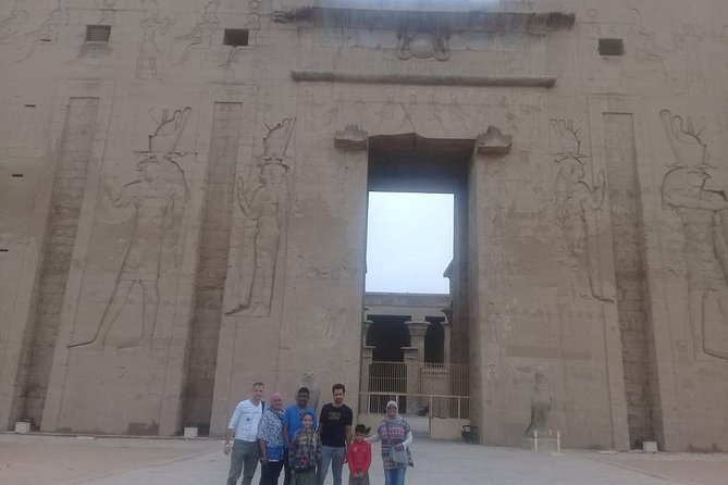 2 Nights Nile cruise from Aswan to Luxor&Abu Simbel And Balloon - Day two: horse carriage to Edfu