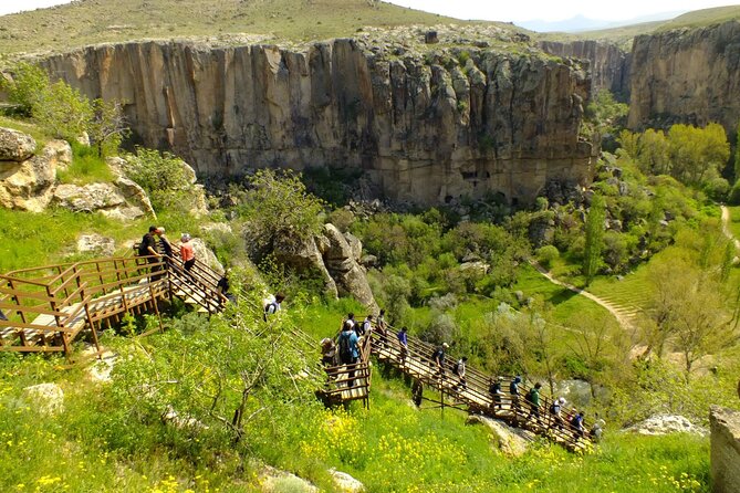 2 way Airport Transfer + Hot Air Balloon + 1 Day Tour (Green or Red) - What the $592.92 price really covers