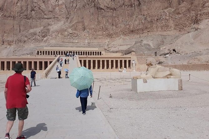 3 Days: Aswan, Abu simble,Air Balloon,Luxor, from Cairo by plane - Karnak, then the evening flight to Cairo