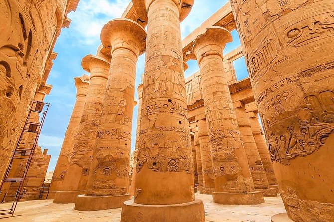(3-Nights Cruise From Aswan To Luxor & Balloon, Abu Simbel) - Day three: Edfu and the slow rhythm of the river