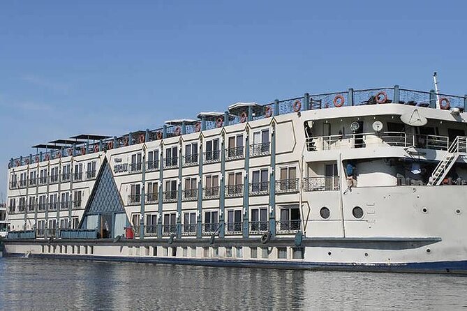 4 Days 3 Night Nile Cruise from Aswan with Abu Simbel and Balloon - Guides, group size, and the daily rhythm