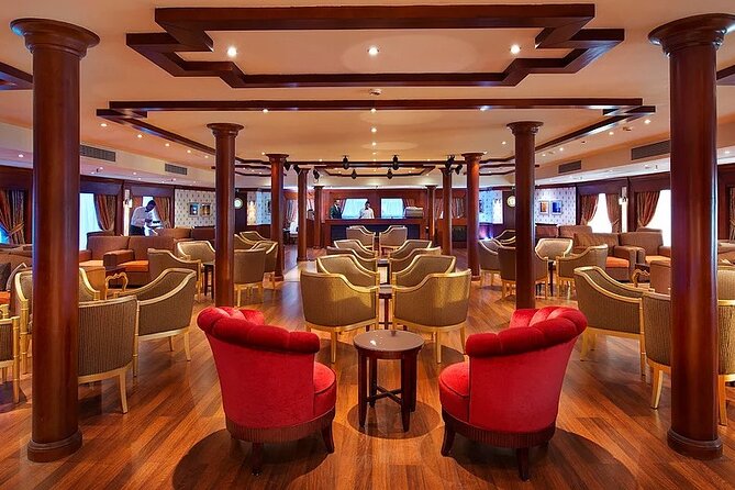 4 Days Nile Cruise Aswan and Luxor with Hot Air Balloon - Day 3: Horse carriage to Edfu and an evening in Luxor