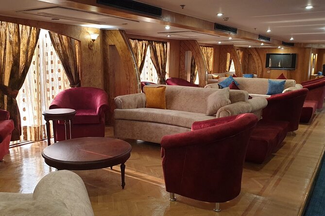 4-Days Nile Cruise From Aswan To Luxor Abu Simbel and Air Balloon - Why a Nile cruise works well here