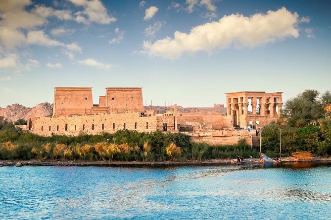 4-Days Nile Cruise From Aswan To Luxor Abu Simbel and Air Balloon - Day 2: Abu Simbel, Kom Ombo, and a long sailing day