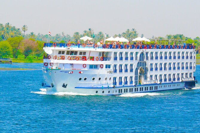 4-Days Nile Cruise From Aswan To Luxor including Abu Simbel and Hot Air Balloon - Day one: Aswan High Dam and Philae by boat
