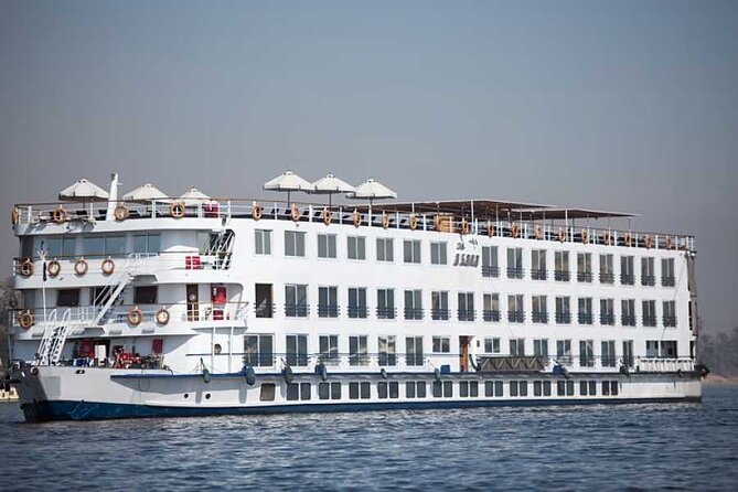4-Days Nile Cruise From Luxor To Aswan Including Hot Air Balloon and Abu Simbel - Day three: Edfu’s complete temple and Kom Ombo’s double shrine