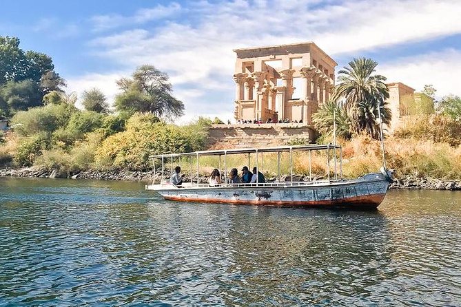 4 nights Luxor to Aswan Nile Cruise with Abu Simbel & Air Balloon - Guides, transport, and group size