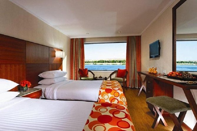 5-Day 4-Night Nile Cruise from Luxor to Aswan include Balloon - Life aboard the M/S Farah