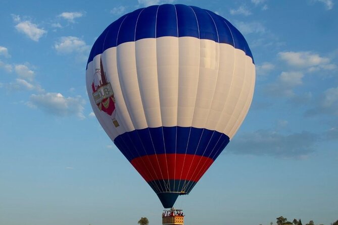 Adventure Hot Air Balloon with Buffet Breakfast & Falcon Show - Who should book this Dubai desert tour?