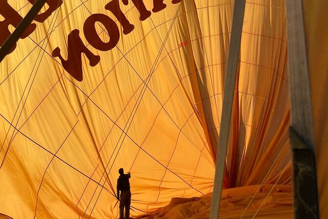Affordable Hot Air Balloon Ride Over Cat Valley with Hotel Pick-up & Drop-Off - The basket size and comfort level