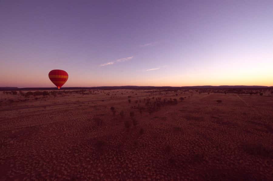 Alice Springs: Early Morning Hot Air Balloon Flight - Who should book this experience?