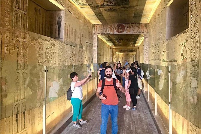 Amazing 3-Nights Cruise From Aswan To Luxor including Abu Simbel&Hot Air Balloon - Day Four: A Sunrise Balloon Over Luxor