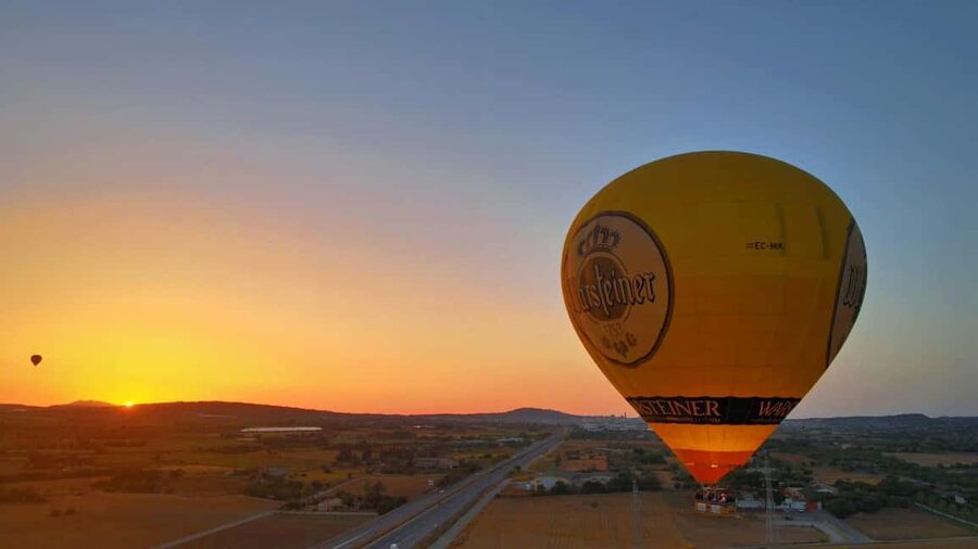 Amazing Sunrise or Sunset Balloon ride(with private options) - Key details at a glance