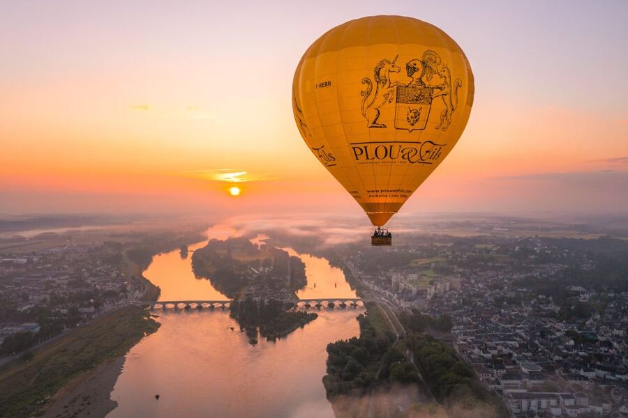 Amboise Hot-Air Balloon Sunset Ride over the Loire Valley - Why see the Loire Valley from a balloon?