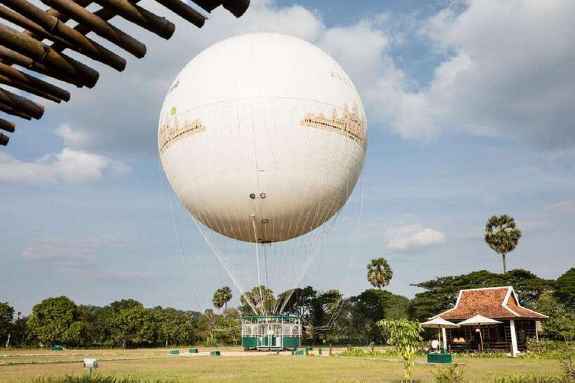 Angkor Balloon Sunrise or Sunset ride and Pick up/Drop off - Sunrise over Angkor Wat at 5:30 a.m.