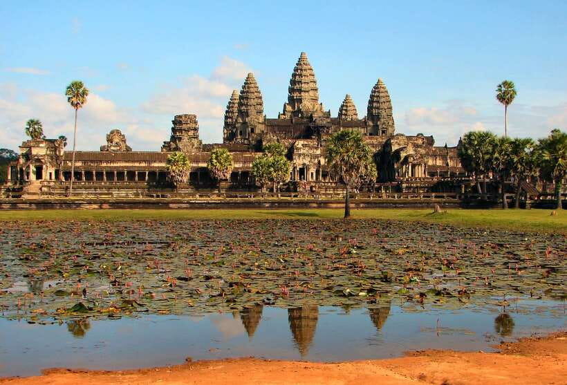 Angkor Wat: Small-Group Tour with Balloon Ride and Lunch - Khmer lunch and the value of shared transport