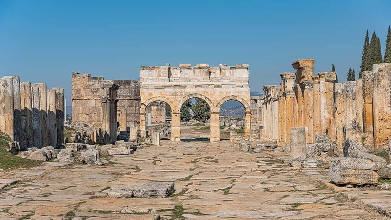 Antalya: Pamukkale Tour with Hot Air Balloon and Lunch - The early road from Antalya to Pamukkale
