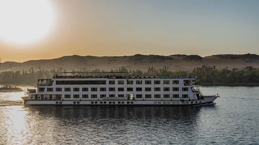 Aswan: 4-Day Egypt Private Tour with Nile Cruise, Balloon - Key Points Before You Book
