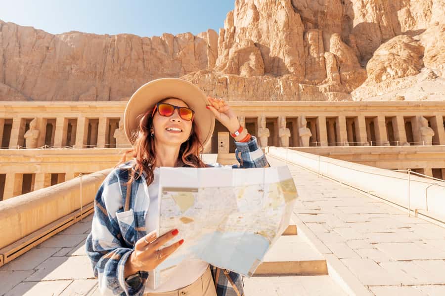 Aswan: Luxor Day Trip with Sunrise Hot Air Balloon & Felucca - Karnak Temple at full scale