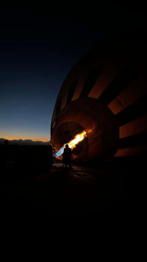 Atacama: San Pedro de Atacama Sunrise Hot Air Balloon Ride - Coffee, tea, and the Salar de Atacama setting