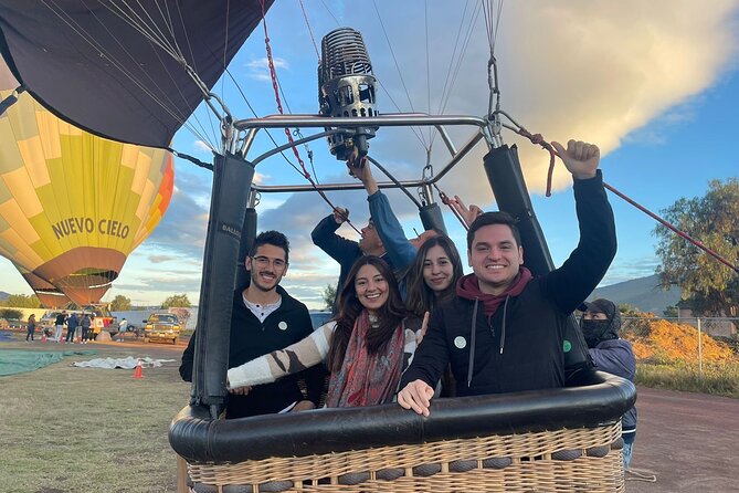 Balloon Flight at Sunrise over Teotihuacan - Watching Teotihuacan wake up from the balloon