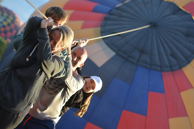 Balloon Flight + Breakfast in a cave + Pick up CDMX + Pyramids - One hour at the Teotihuacan ruins