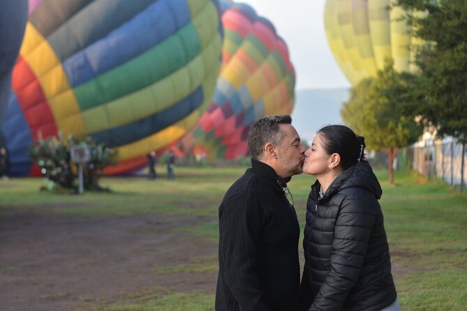 Balloon Flight + Breakfast in a cave + Pick up CDMX + Pyramids - Coffee, registration, and the balloon launch