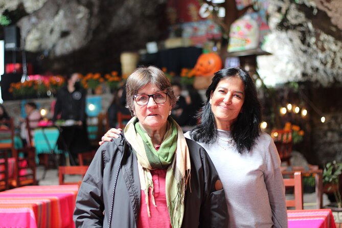 Balloon flight + Breakfast in cave + Pyramids + Pick up CDMX. - Maguey, Obsidian, and Local Tastings