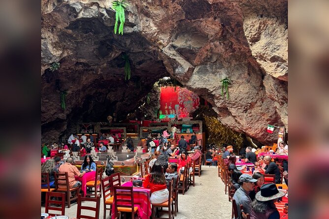 Balloon flight / Breakfast in the cave / CDMX pick-up + Pyramids - The early pickup from Mexico City