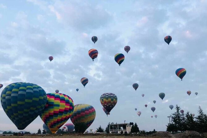 Balloon flight + Breakfast + Transportation from CDMX (SMALL GROUP) - The early pickup from Mexico City