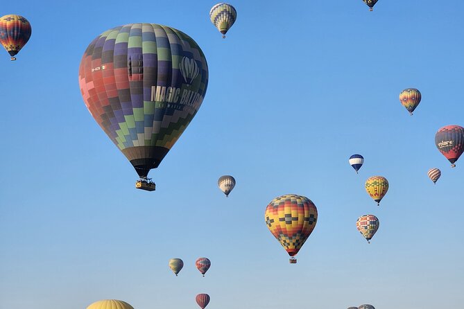 Balloon flight + CDMX pickup + Buffet Breakfast - Breakfast from 8:00 to 10:00am