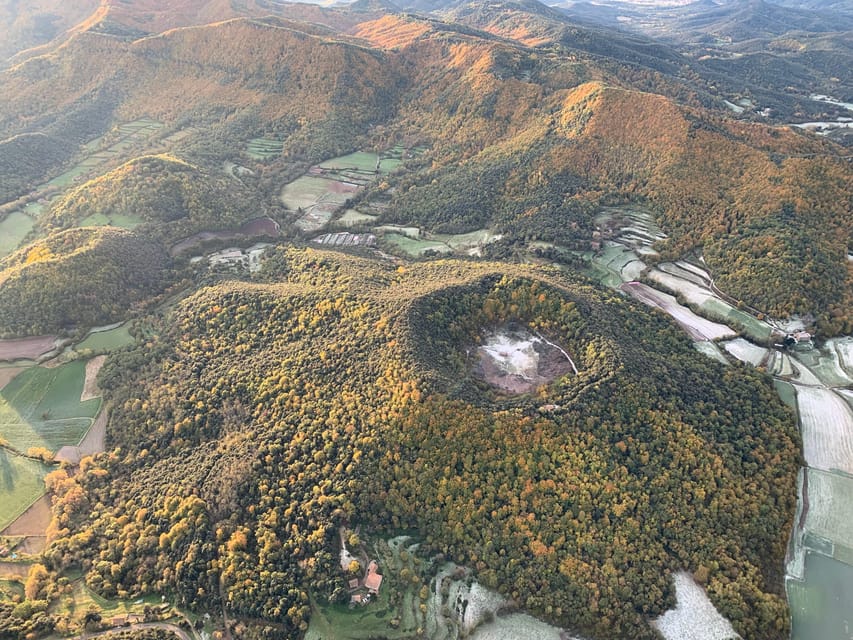 Balloon flight in la Garrotxa with transfer from Barcelona - Landing, a 4x4 transfer, and the main meal