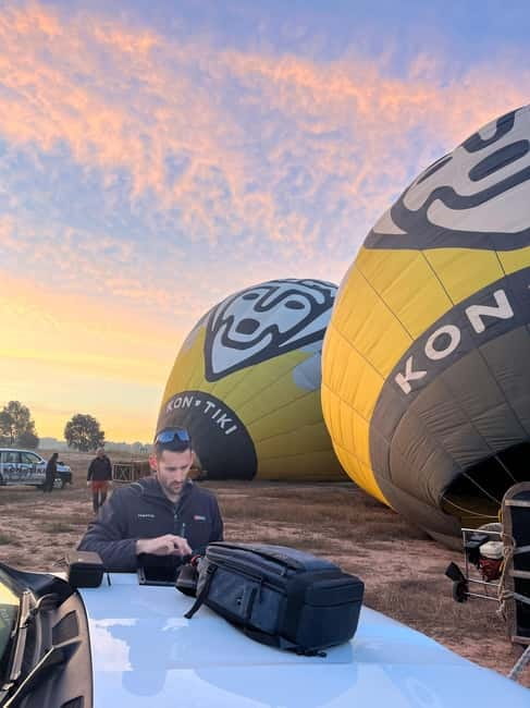 Balloon flight: panoramic view of Montserrat and Transport from Barcelona - Safety, pilots, and the human side of the flight