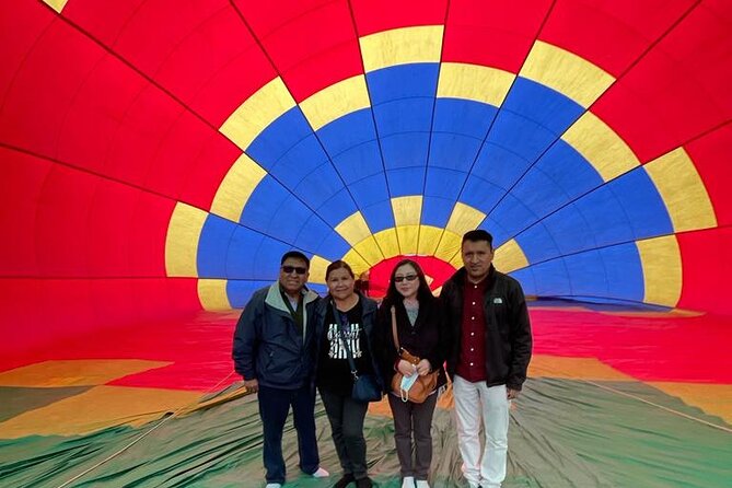 Balloon flight + pick up in CDMX + Breakfast in Cave + Pyramids - Safety, basket size, and the landing