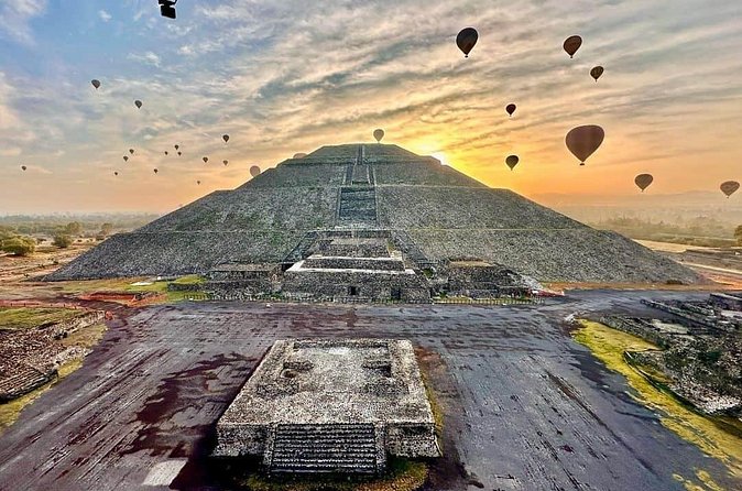 Balloon flight Teotihuacan, Breakfast in a cave Pick up in CDMX - Is $232.47 per person fair?