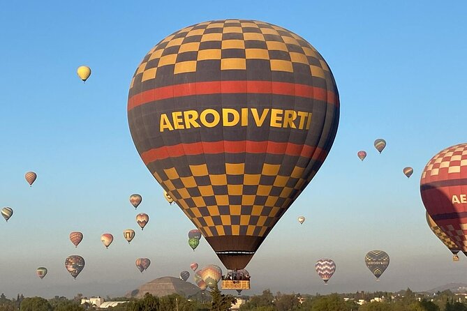 Balloon flight + Transportation + Breakfast in Cave or buffet + Pyramids - Is $227.02 a fair price?