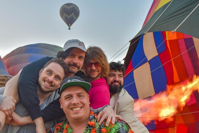 Balloon Flight with Breakfast in a Natural Cave and Transportation from CDMX - Who will enjoy this morning most?