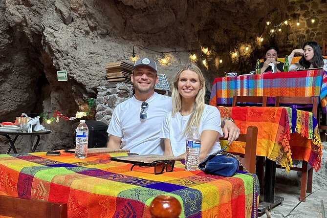 Balloon flight with breakfast in Cave and Pyramids tour from CDMX - Breakfast inside a Teotihuacan cave