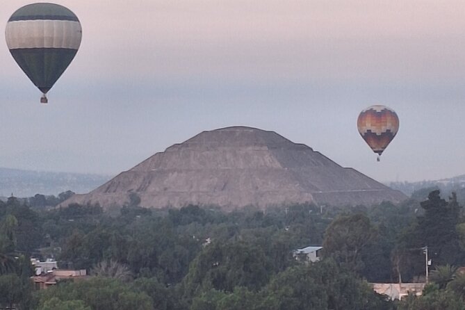 Balloon Flight with Breakfast in Natural Cave with Buffet Option - Entering Teotihuacan and seeing the major monuments