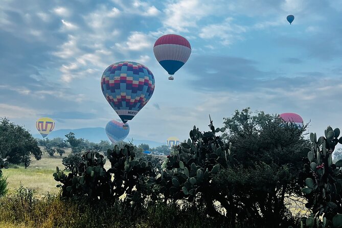 Balloon flight with private transportation and guided tour to Teotihuacán - How much value do you get for $388.32?