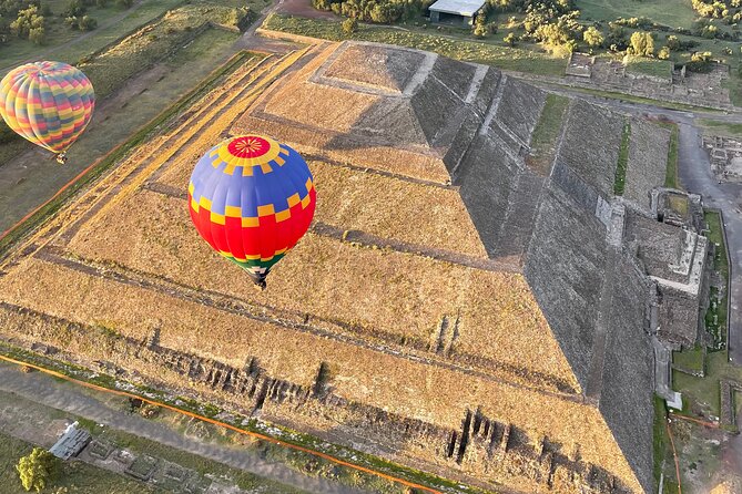 Balloon flight with pyramids tour and transportation from Mexico City - The Early Pickup From Mexico City