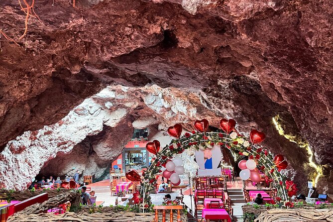 Balloon over the City of the Gods in Teotihuacan - Craft workshops and typical local drinks