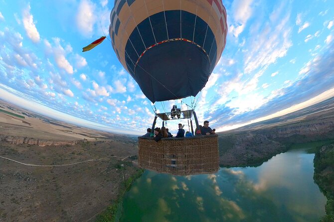 Balloon ride in Segovia with optional transportation from Madrid - Key points at a glance