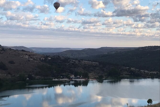 Balloon ride in Segovia with optional transportation from Madrid - A calm ride, even if you feel nervous