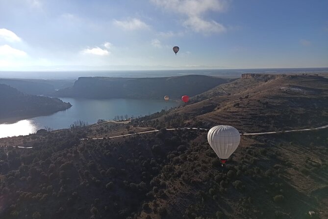 Balloon ride in Segovia with optional transportation from Madrid - The landing tradition and the return to base