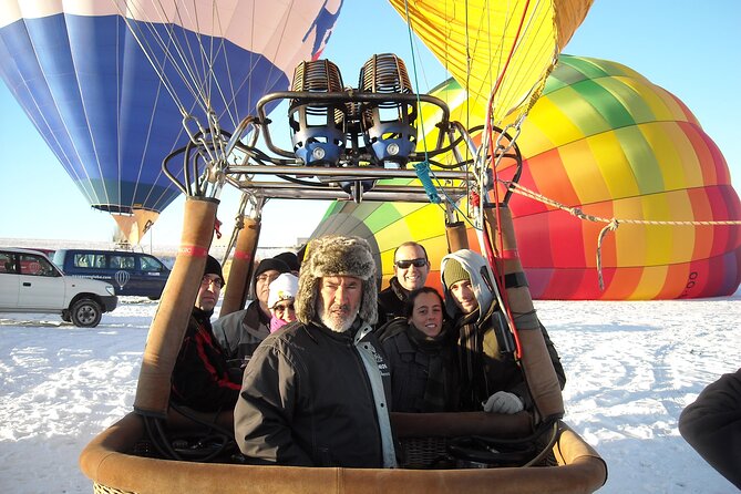 Balloon Ride Over Segovia or Toledo with Optional Transport from Madrid - A small group, but check the exact passenger count