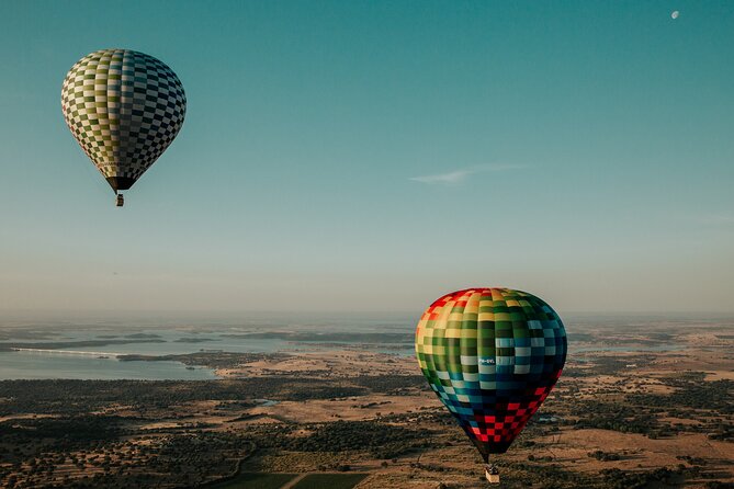 Balloon Ride with Champagne Toast from Monsaraz - Who will enjoy this most