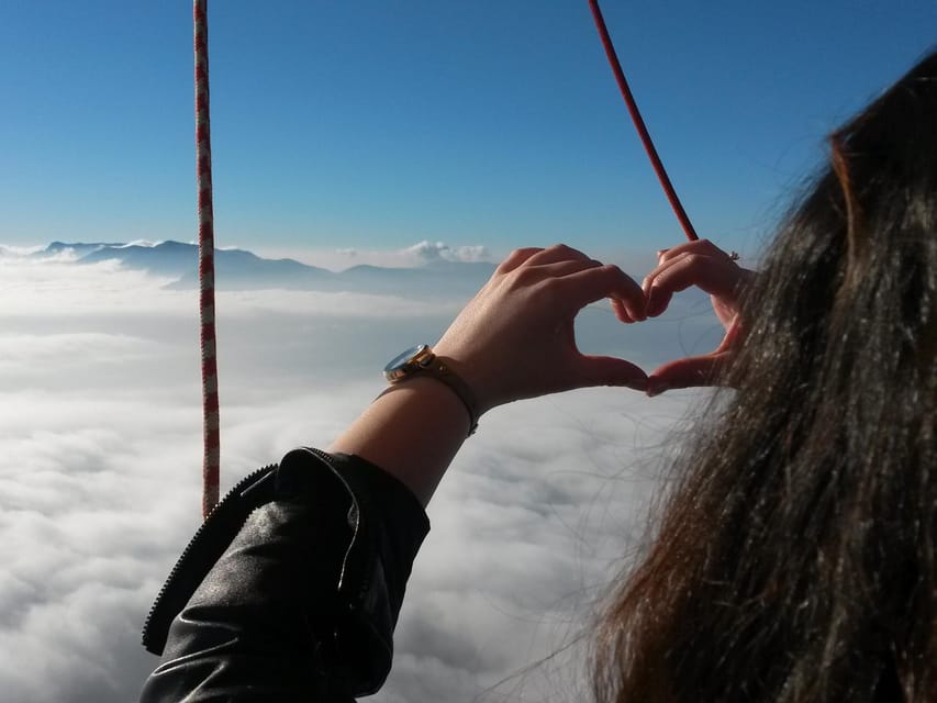 Barcelona: Hot Air Balloon Ride with Optional Transportation - The pilot and crew make the difference